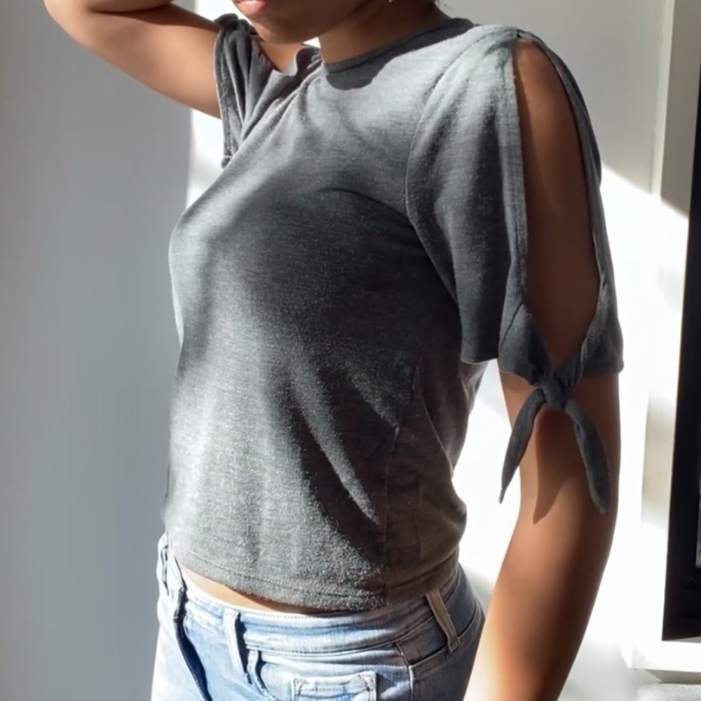 KNIT TOP WITH TIE DETAILS